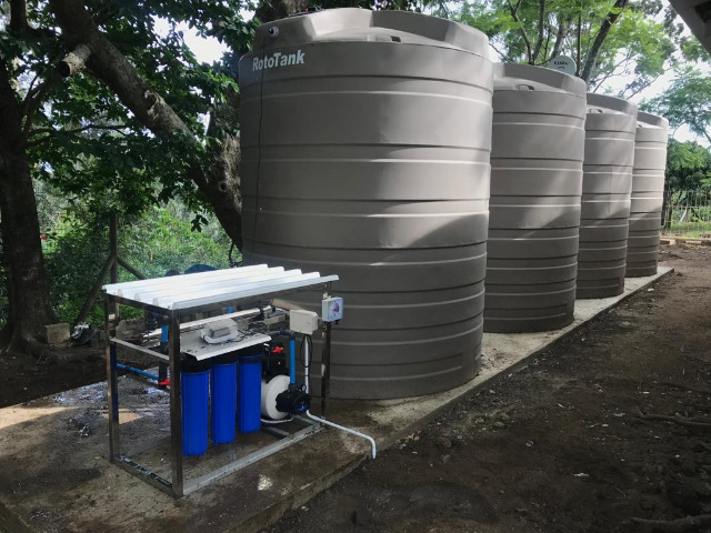 Off grid rainwater harvesting system 
